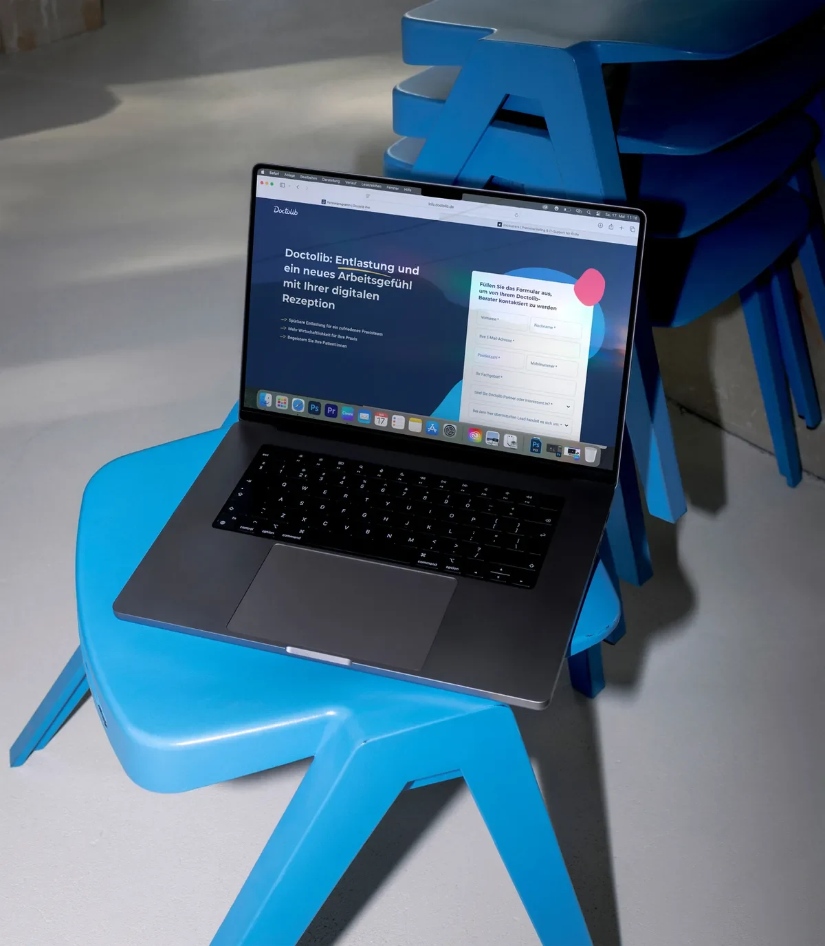 Doctolib Kampagne auf dem Laptop.